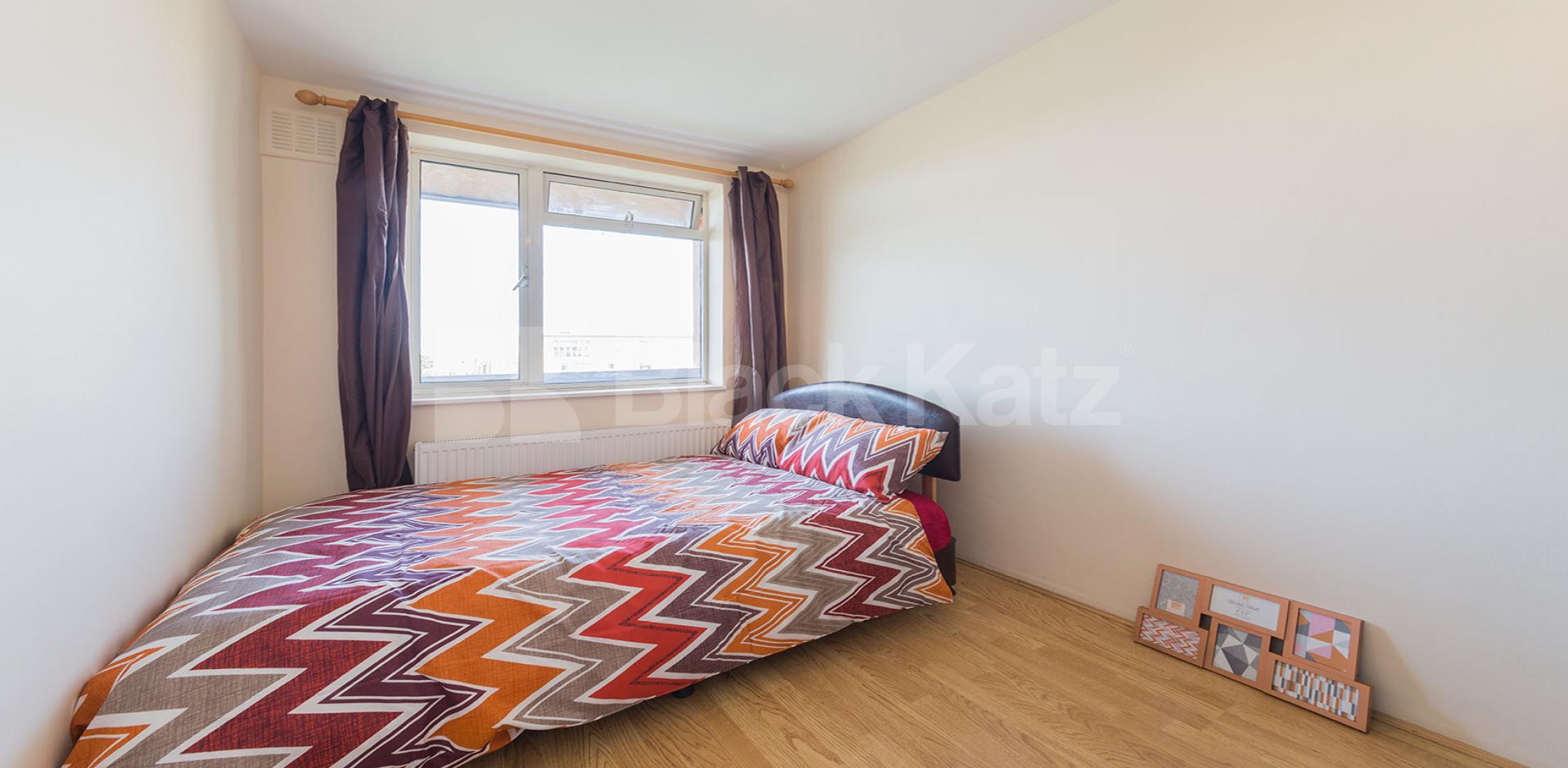 			NEW INSTRUCTION!, 3 Bedroom, 1 bath, 1 reception Apartment			 Collier Street, KINGS CROSS / ISLINGTON